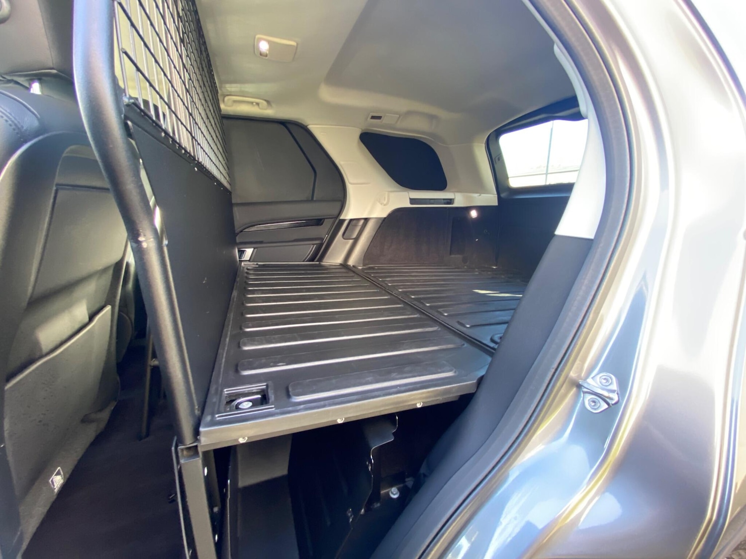 Used Land Rover Discovery 2018 for sale - 77958572: Photo 49