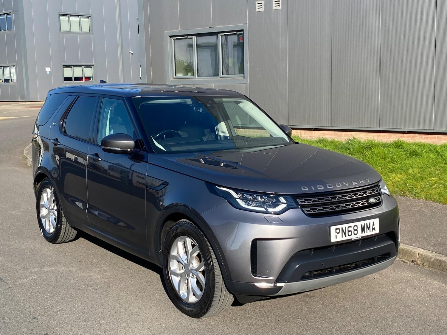 Used Land Rover Discovery 2018 for sale - 77958572: Photo 5