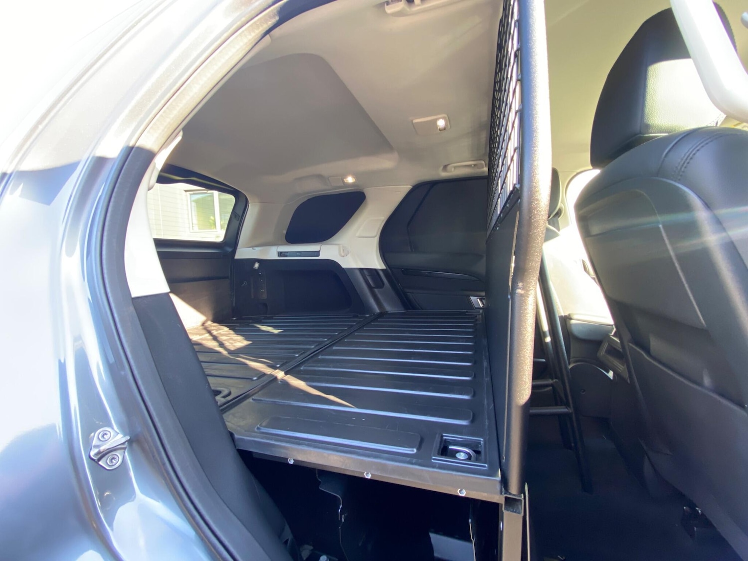 Used Land Rover Discovery 2018 for sale - 77958572: Photo 52