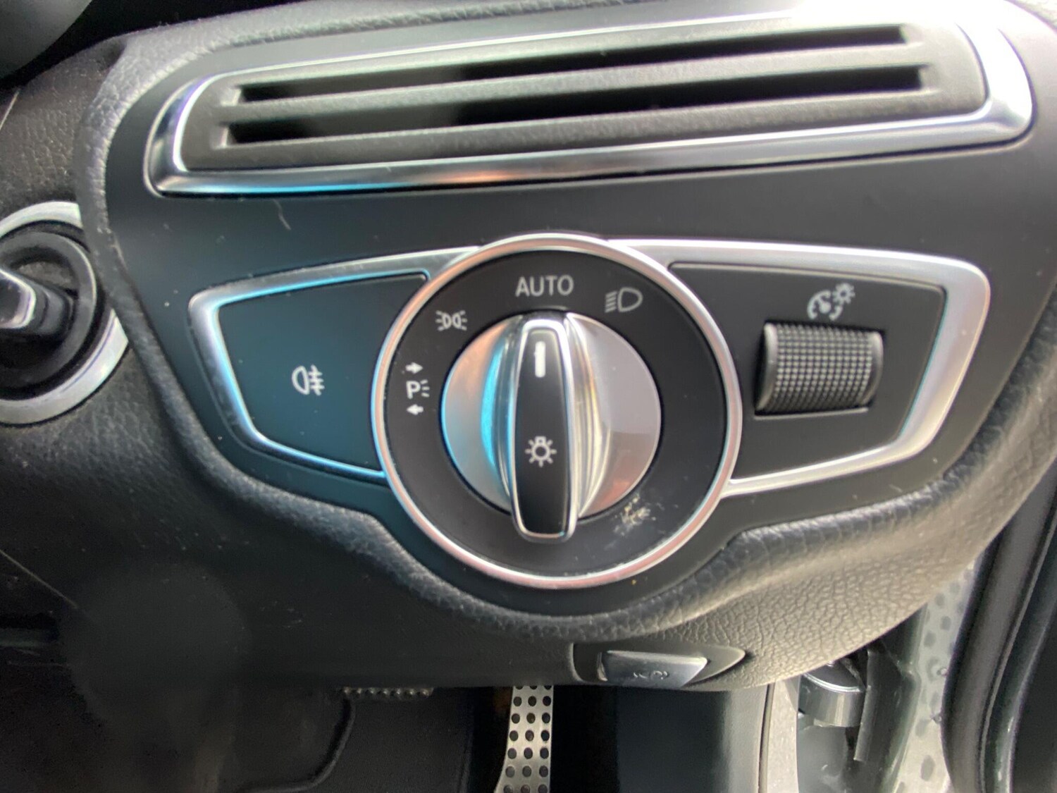 Used Mercedes-Benz GLC 2018 for sale - 77696349: Photo 39