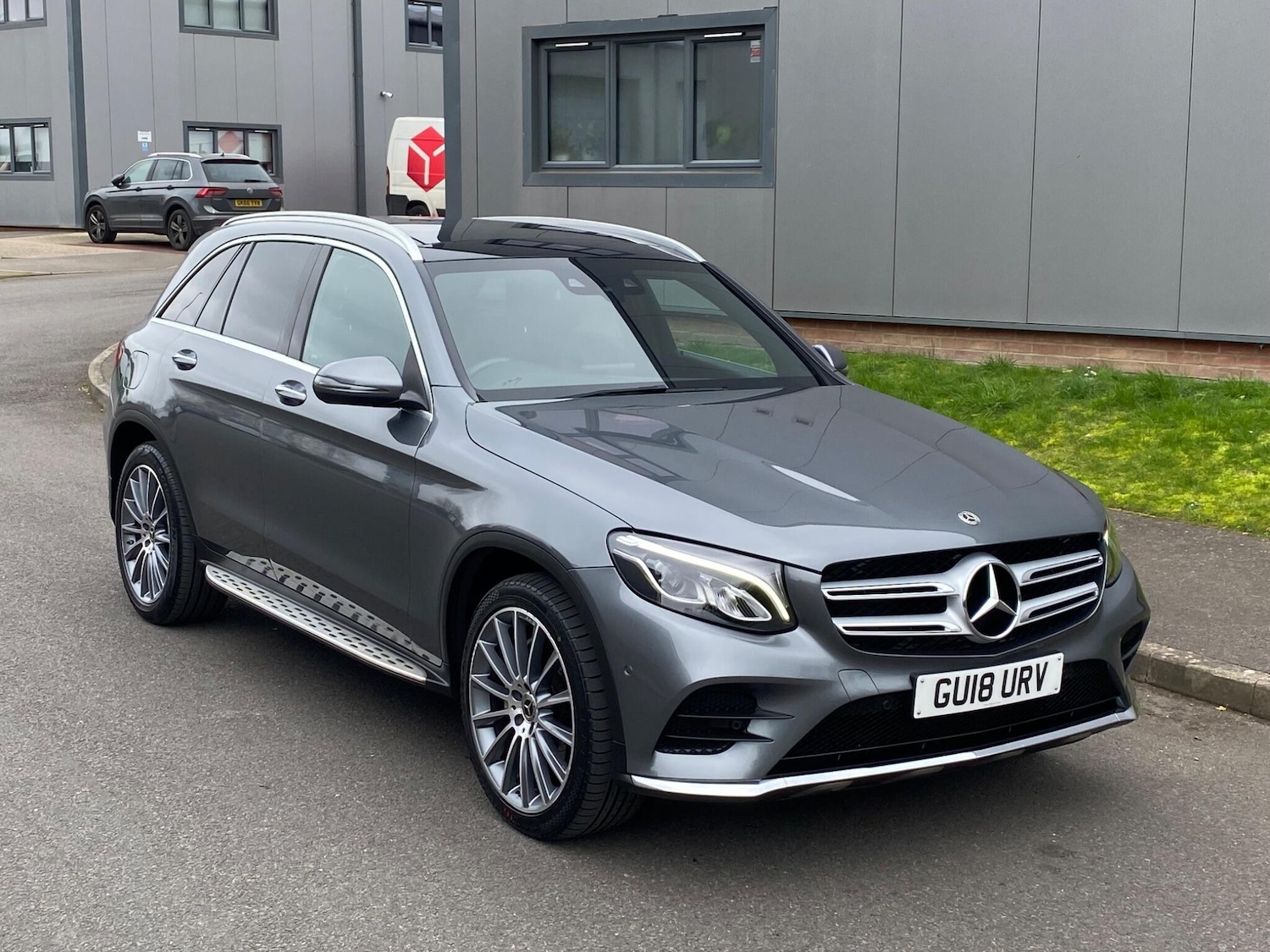 Used Mercedes-Benz GLC 2018 for sale - 77696349: Photo 4