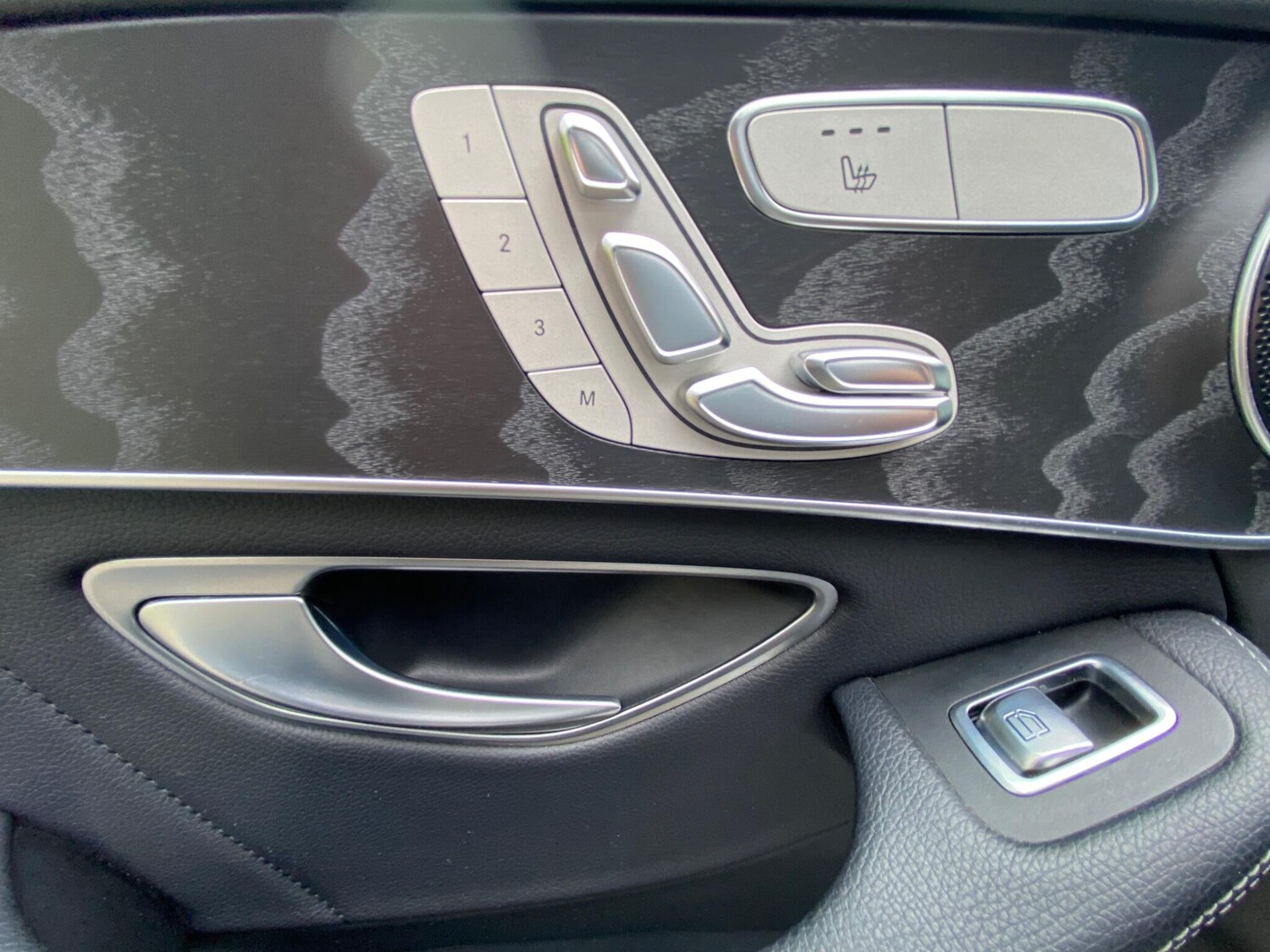 Used Mercedes-Benz GLC 2018 for sale - 77696349: Photo 50