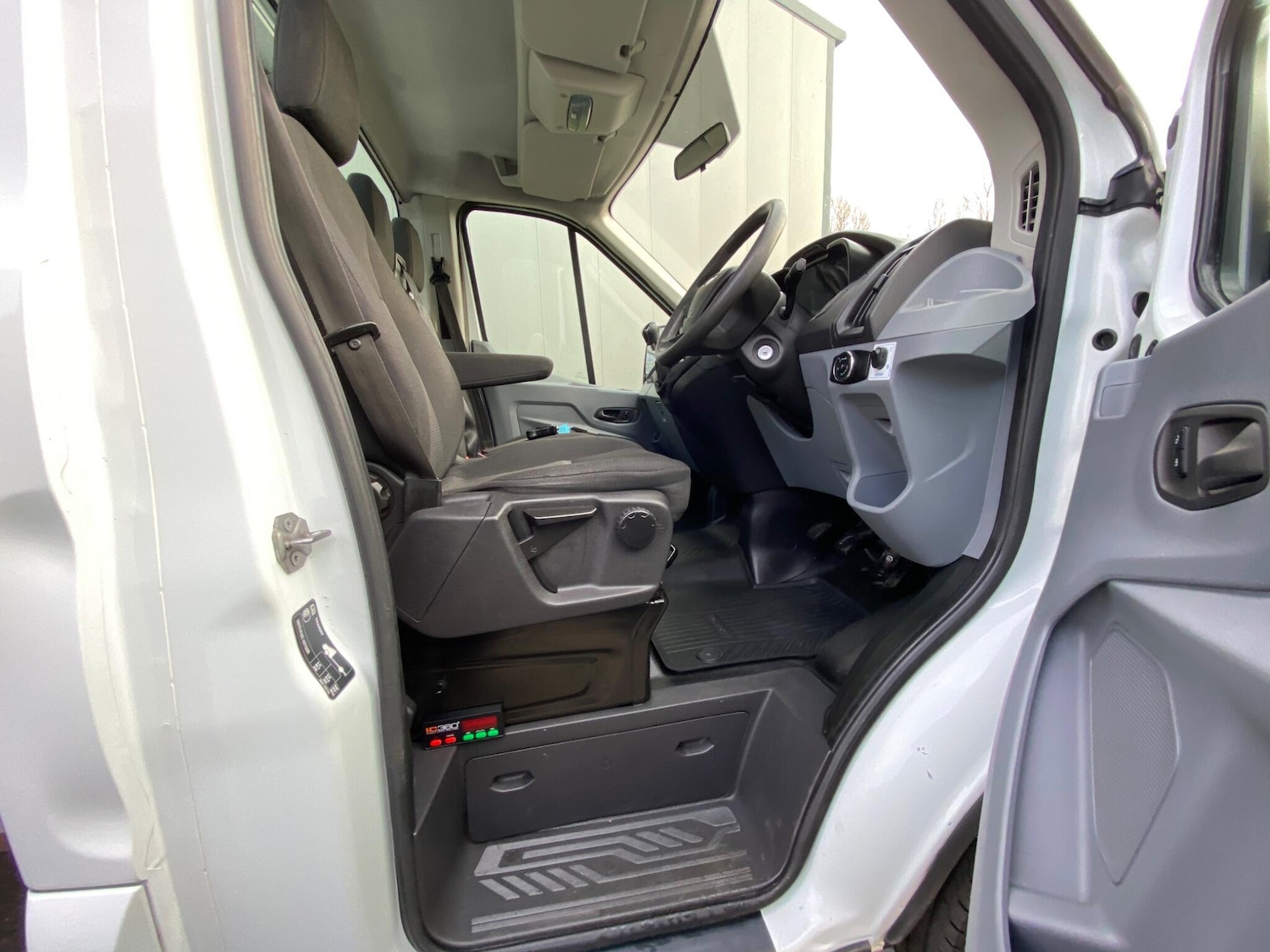 Used Ford Transit 2017 for sale - 77290469: Photo 31