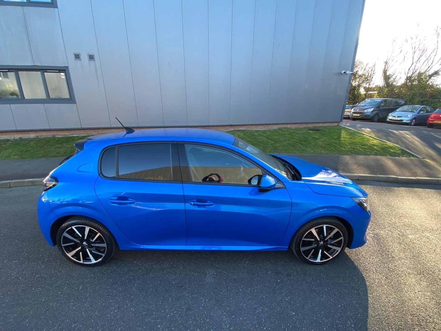 Used Peugeot 208 2020 for sale - 77291944: Photo 31