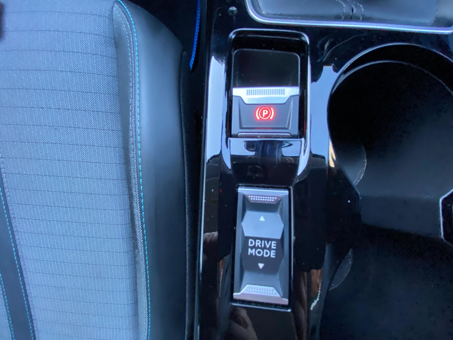 Used Peugeot 208 2020 for sale - 77291944: Photo 45