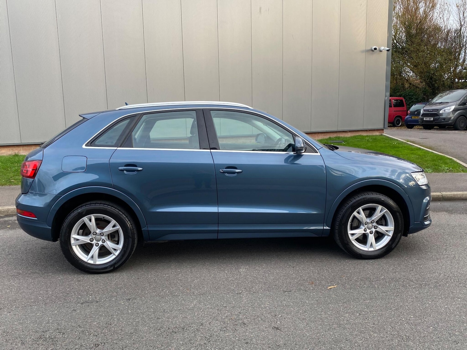 Used Audi Q3 for sale - 77290652: Photo 30