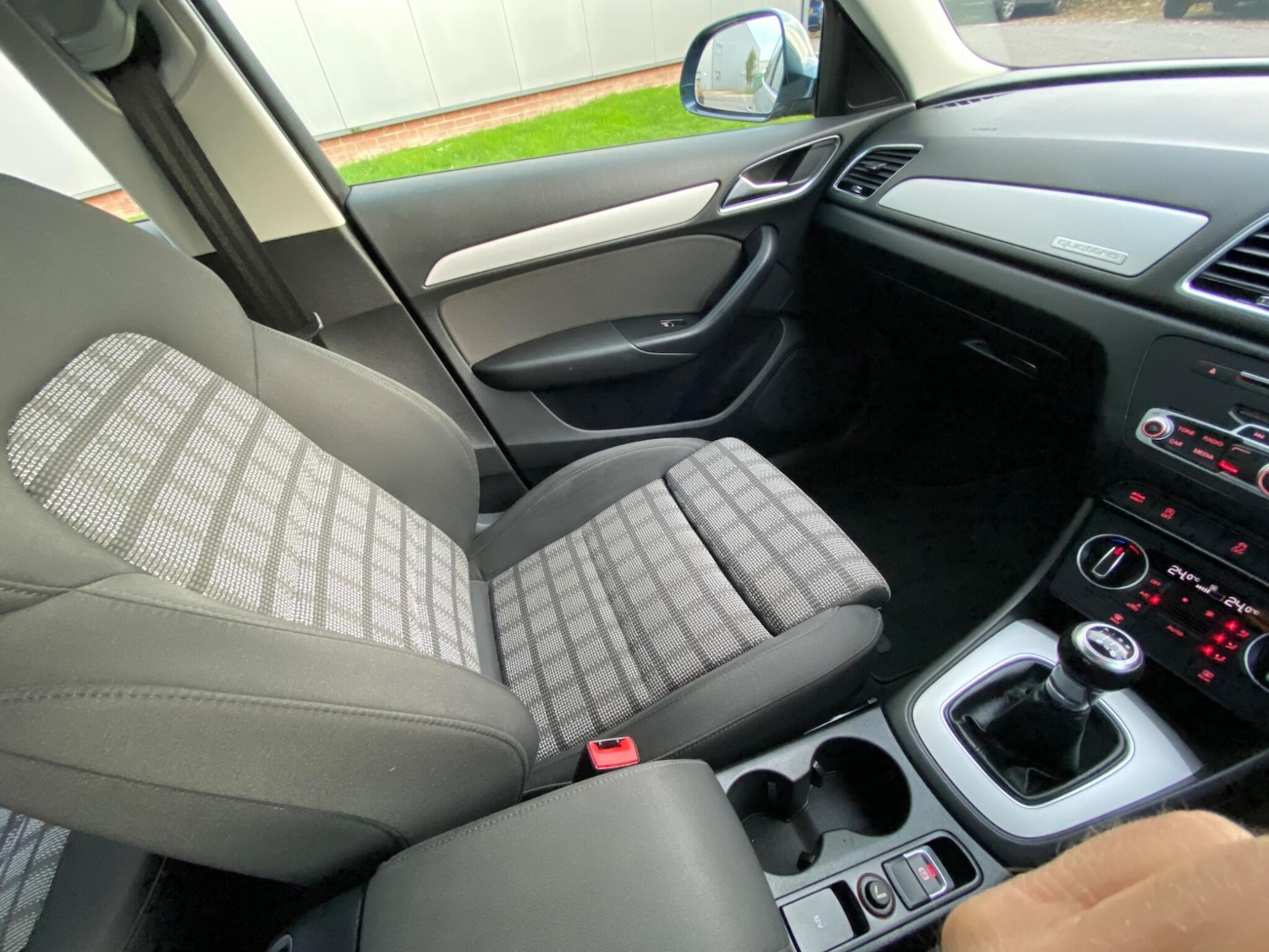 Used Audi Q3 for sale - 77290652: Photo 50