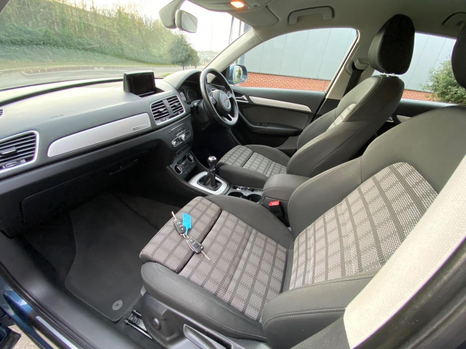 Used Audi Q3 for sale - 77290652: Photo 53