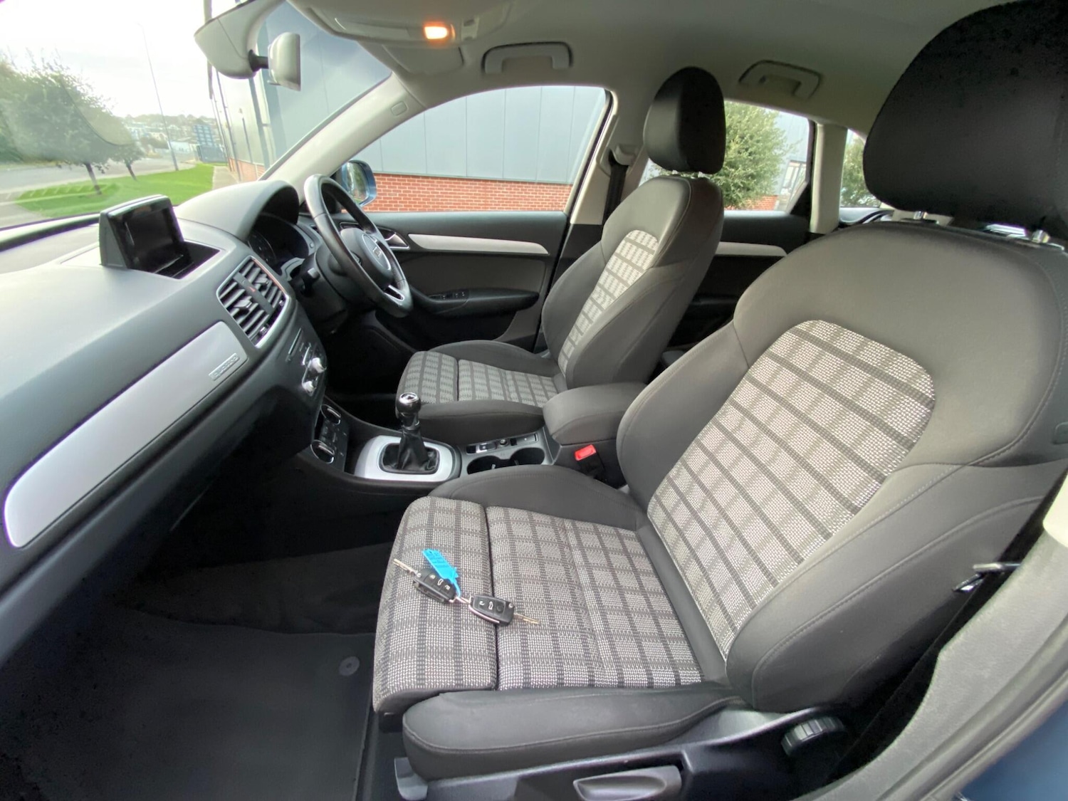 Used Audi Q3 for sale - 77290652: Photo 54