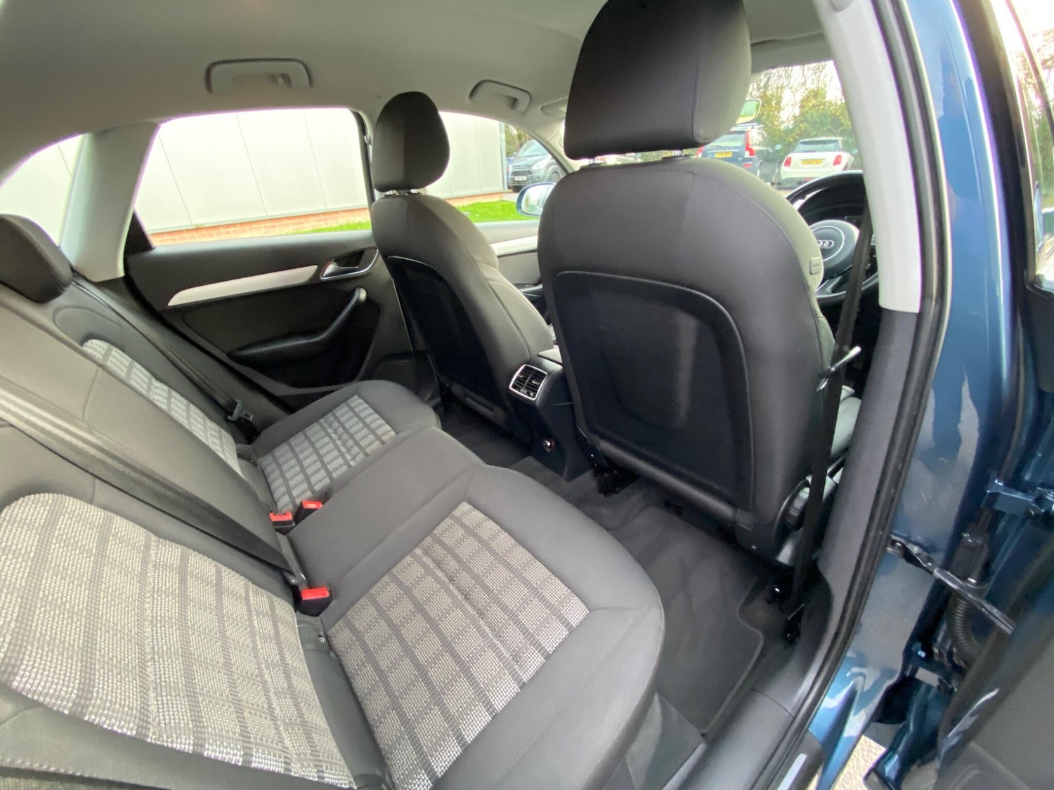 Used Audi Q3 for sale - 77290652: Photo 63