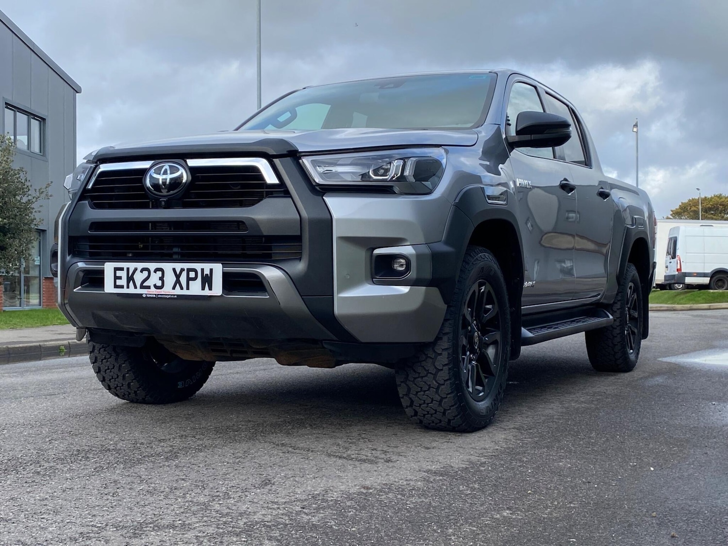 Used Toyota Hilux 2023 for sale - 77598966: Photo 12