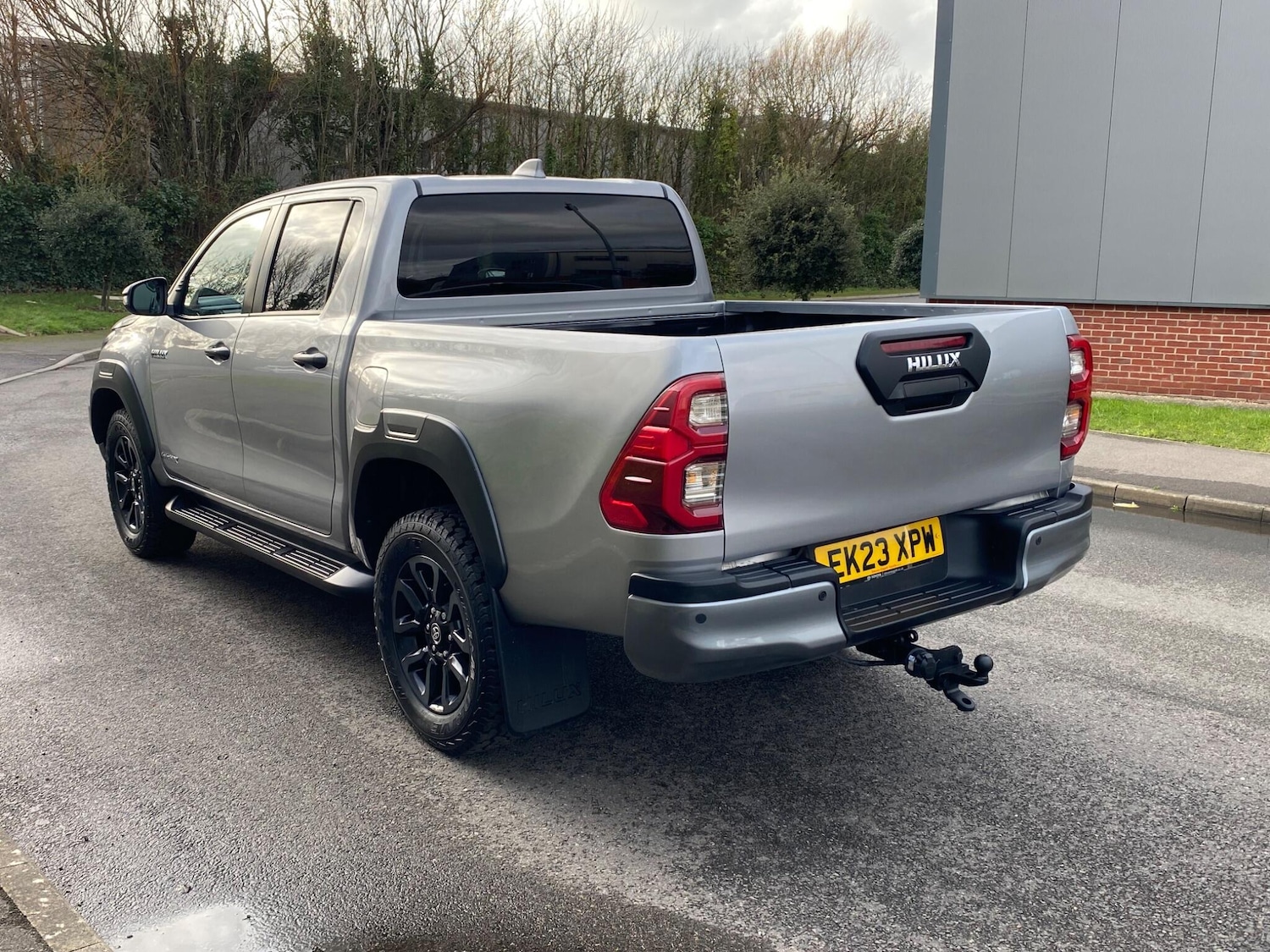 Used Toyota Hilux 2023 for sale - 77598966: Photo 18