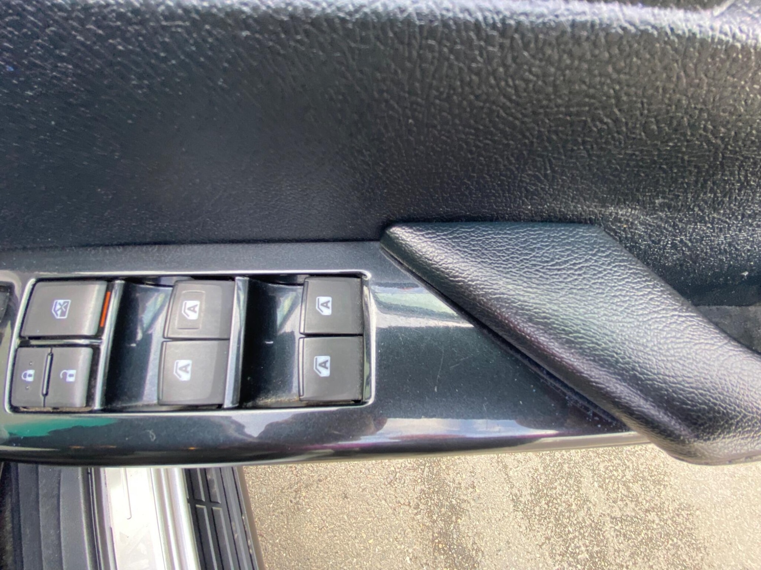 Used Toyota Hilux 2023 for sale - 77598966: Photo 39