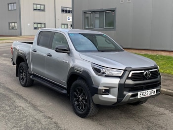 Used Toyota Hilux 2023 for sale - 77598966: Photo