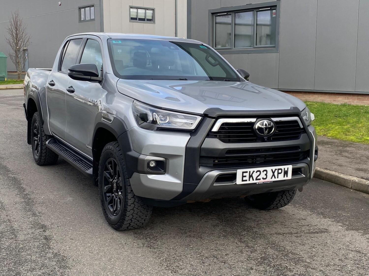 Used Toyota Hilux 2023 for sale - 77598966: Photo 5