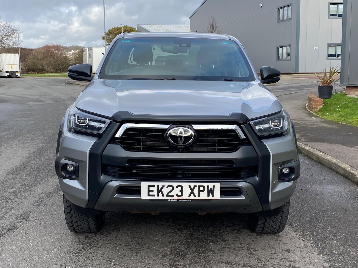 Used Toyota Hilux 2023 for sale - 77598966: Photo 7