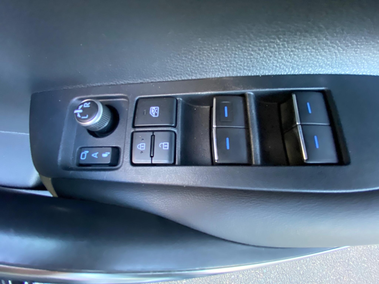 Used Toyota Corolla 2019 for sale - 78007883: Photo 40