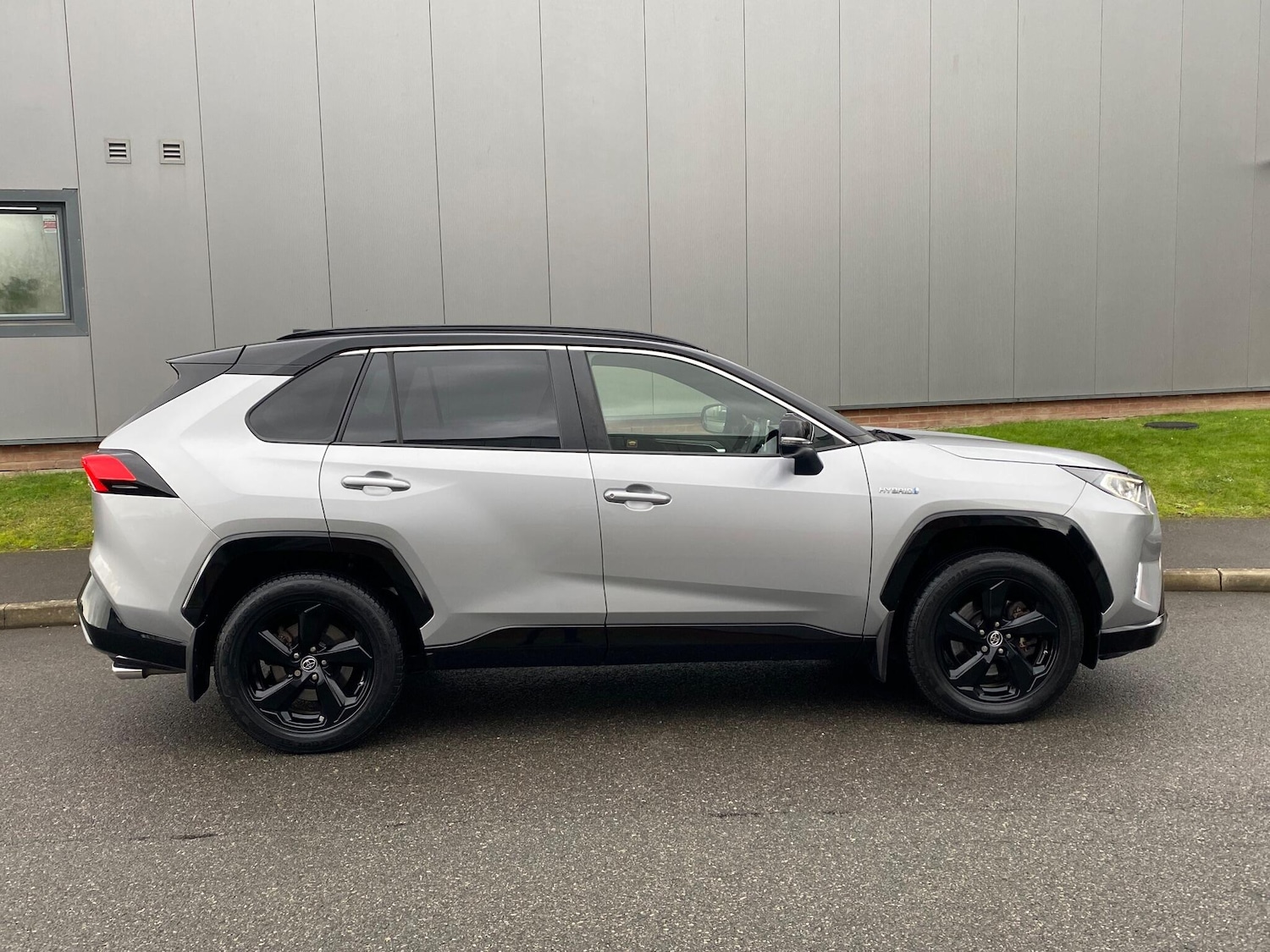 Used Toyota RAV4 2019 for sale - 77290553: Photo 29