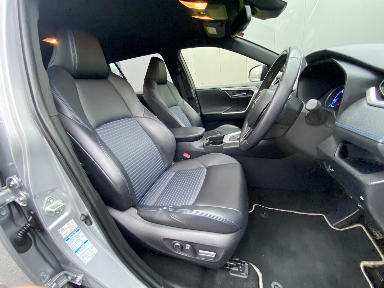 Used Toyota RAV4 2019 for sale - 77290553: Photo 34