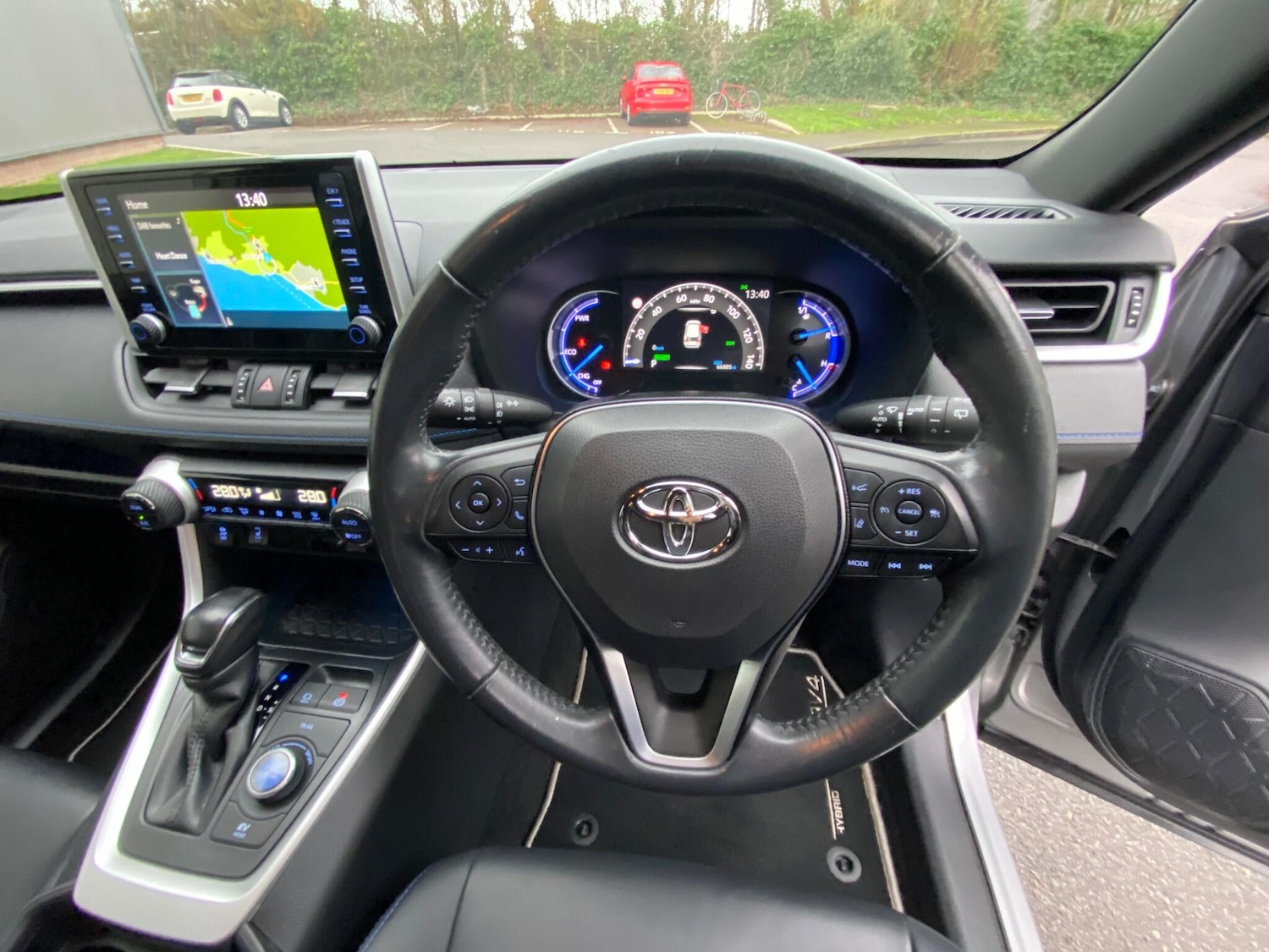 Used Toyota RAV4 2019 for sale - 77290553: Photo 40