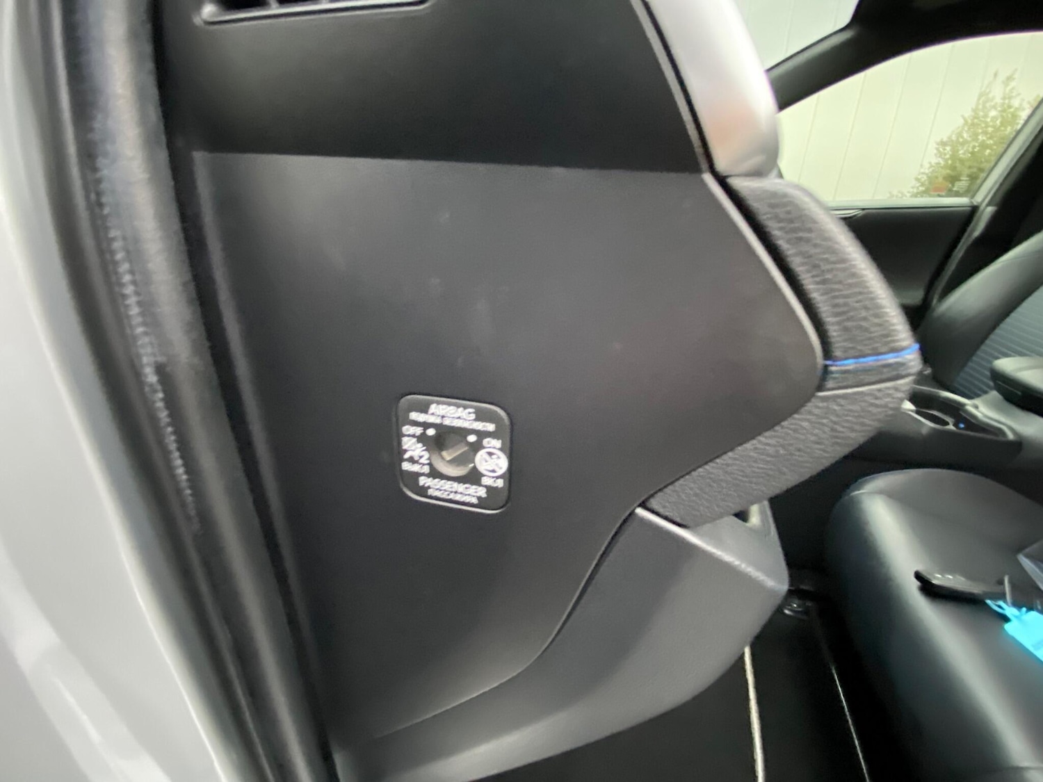 Used Toyota RAV4 2019 for sale - 77290553: Photo 50