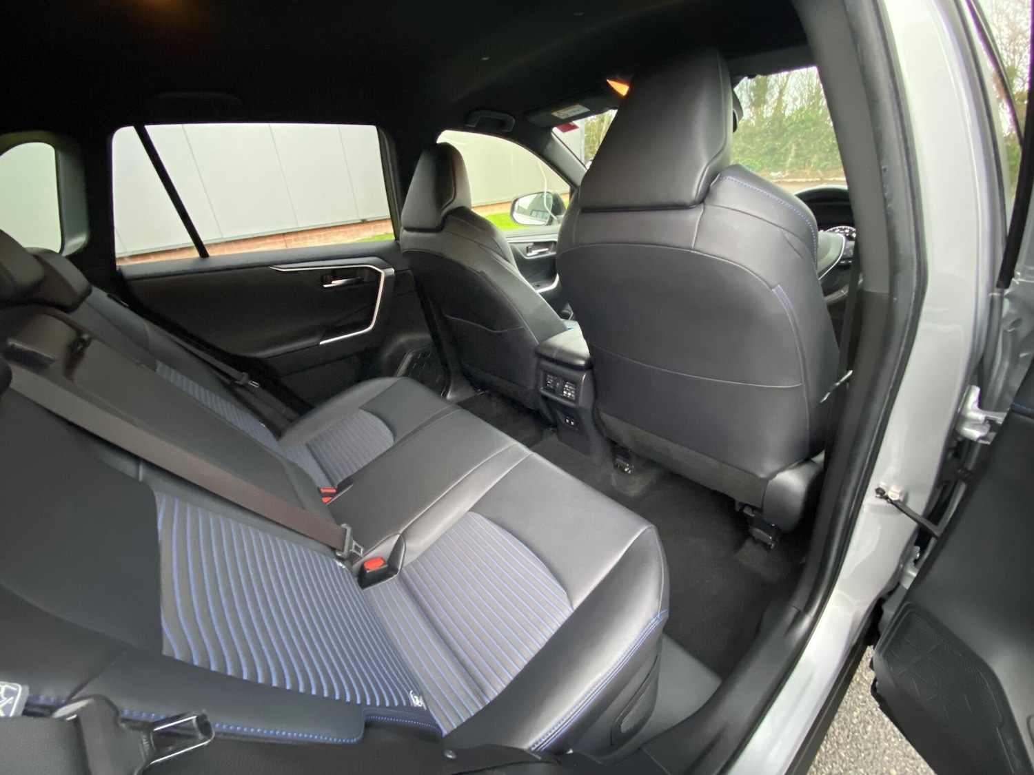 Used Toyota RAV4 2019 for sale - 77290553: Photo 58