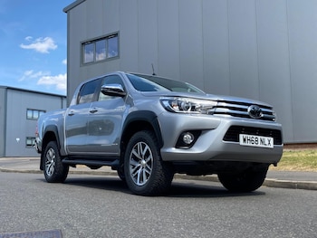 Used Toyota Hilux 2019 for sale - 79202333: Photo