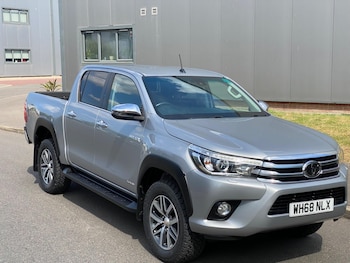 Used Toyota Hilux 2019 for sale - 79202333: Photo