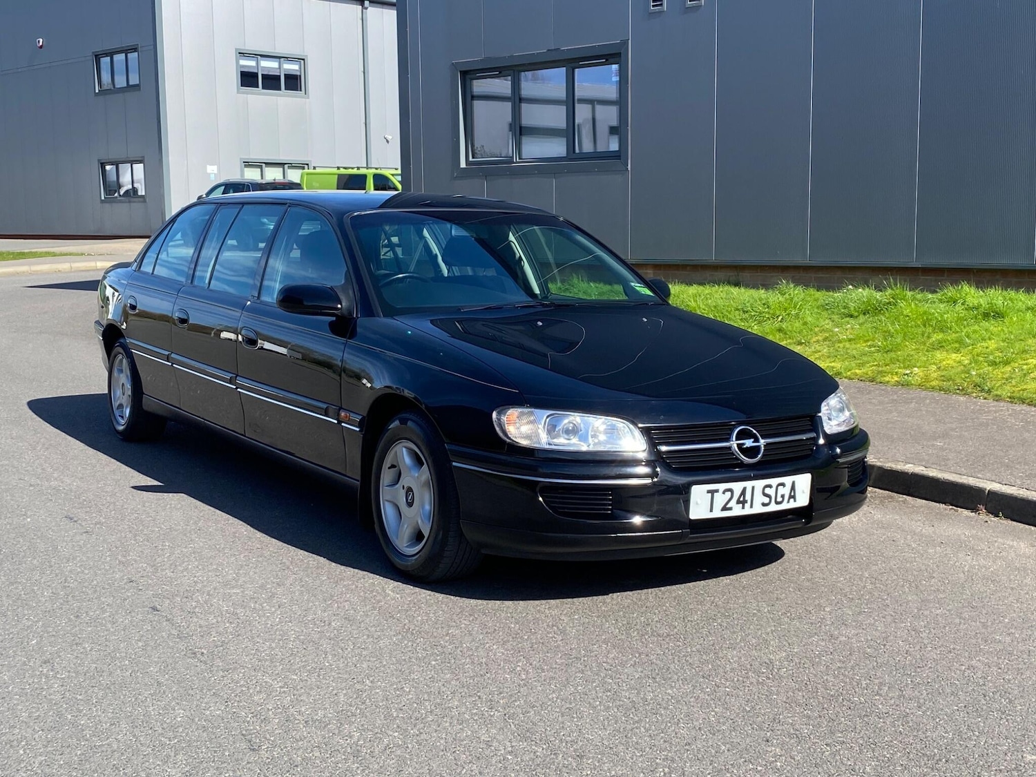 Used Vauxhall Omega 1999 for sale - 77993840: Photo 2
