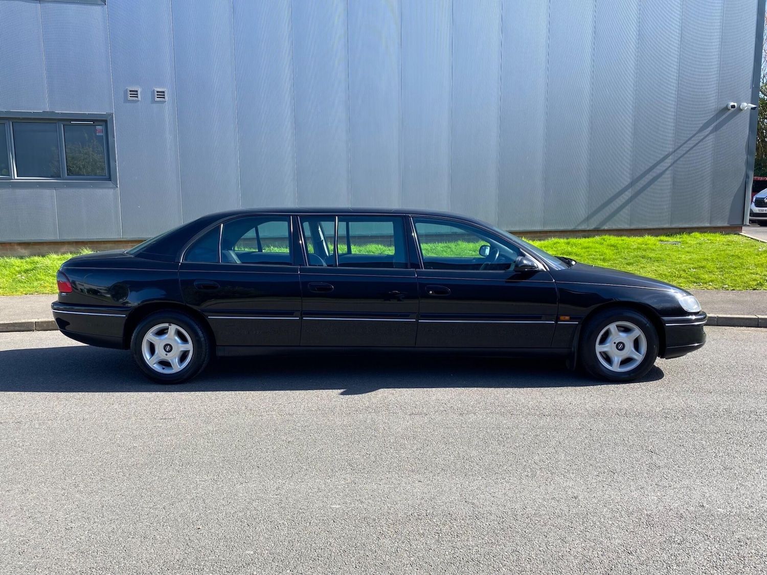 Used Vauxhall Omega 1999 for sale - 77993840: Photo 27