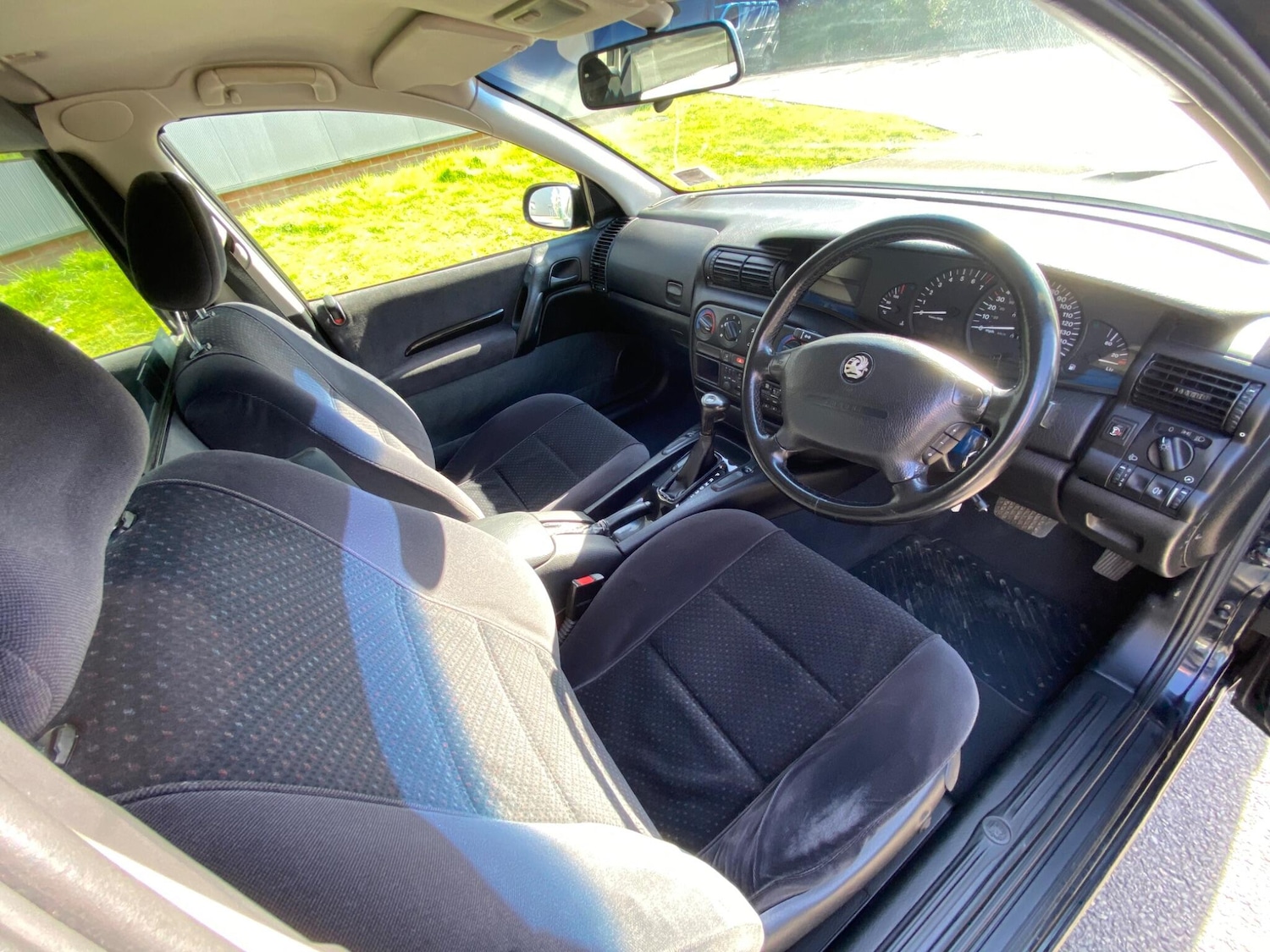 Used Vauxhall Omega 1999 for sale - 77993840: Photo 34