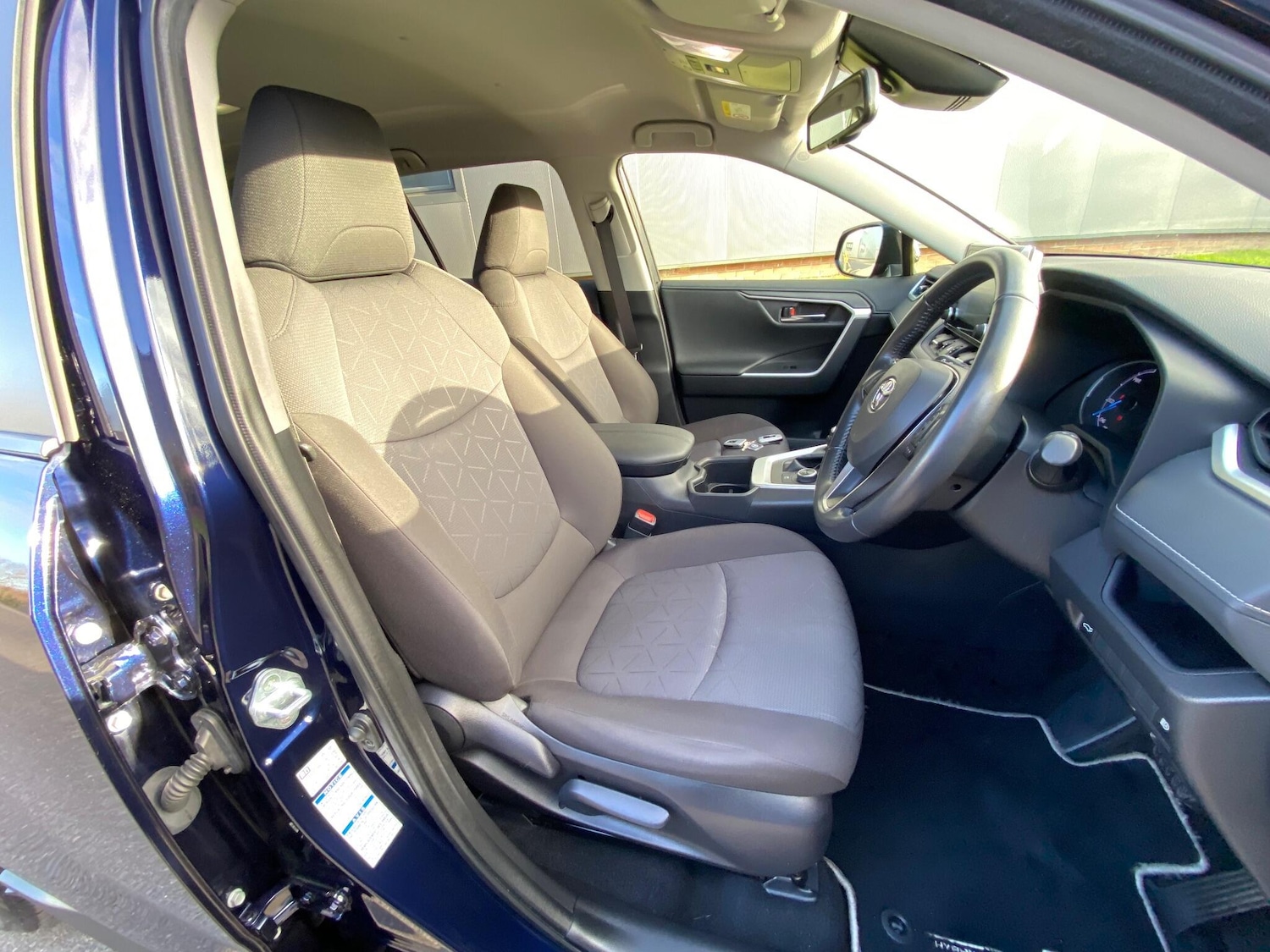 Used Toyota RAV4 for sale - 77290874: Photo 34