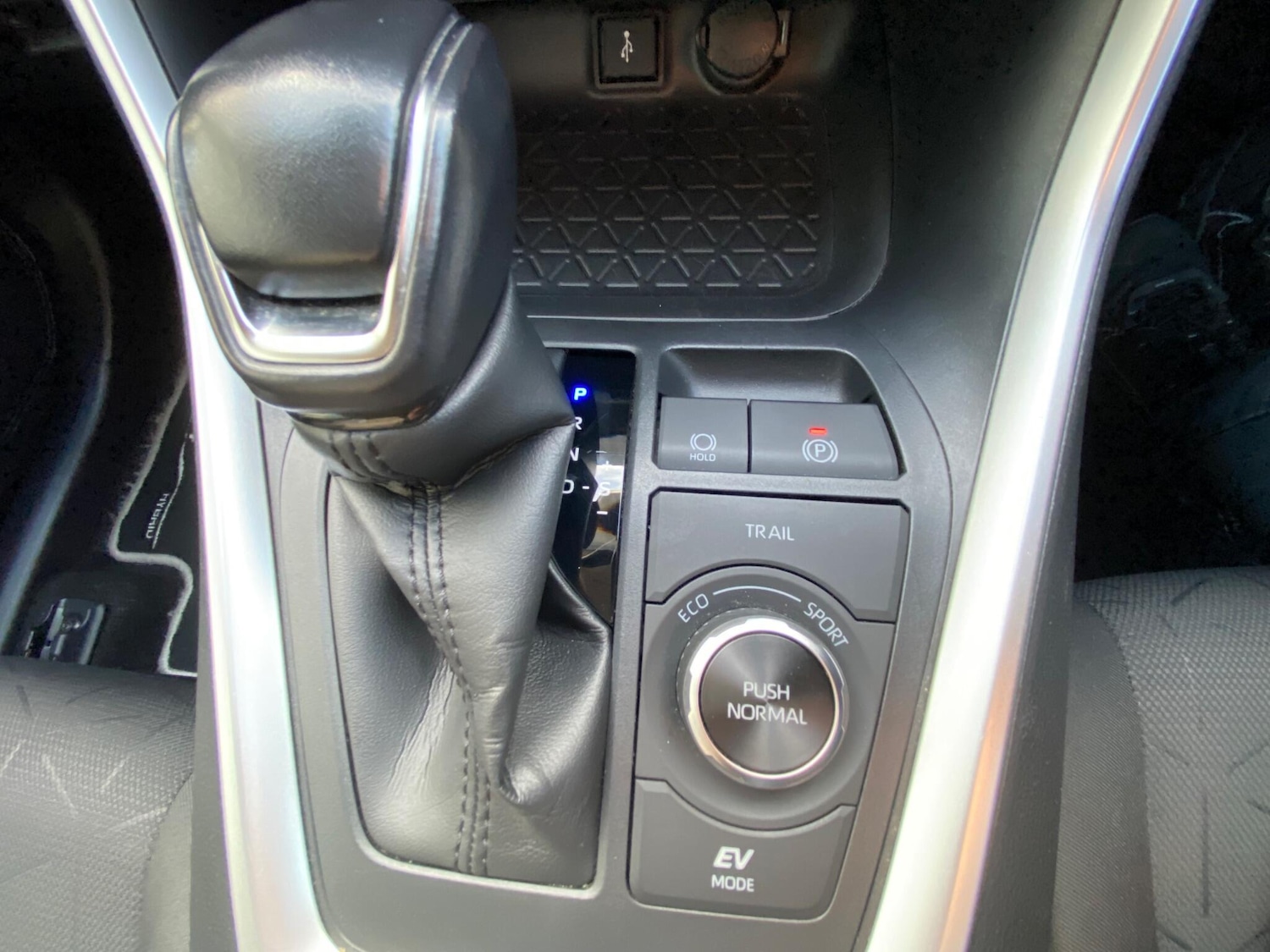 Used Toyota RAV4 for sale - 77290874: Photo 41