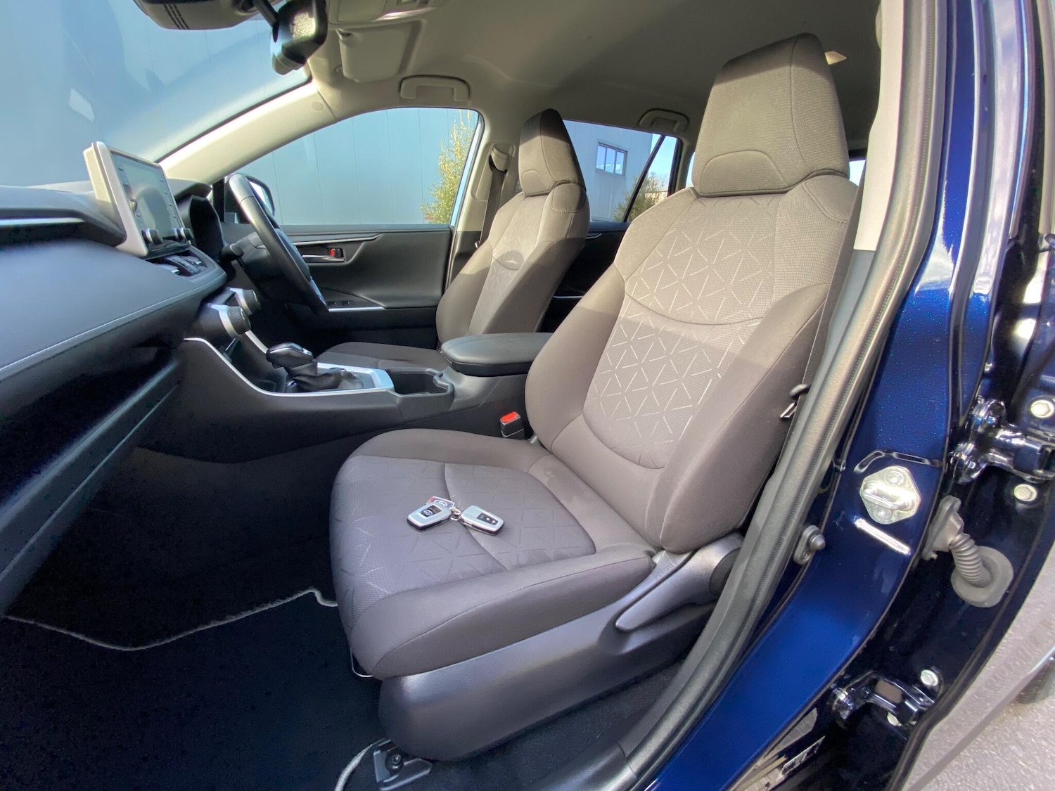 Used Toyota RAV4 for sale - 77290874: Photo 51