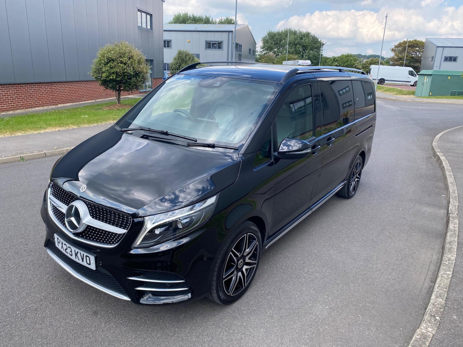 Used Mercedes-Benz V-Class 2023 for sale - 78020492: Photo 10