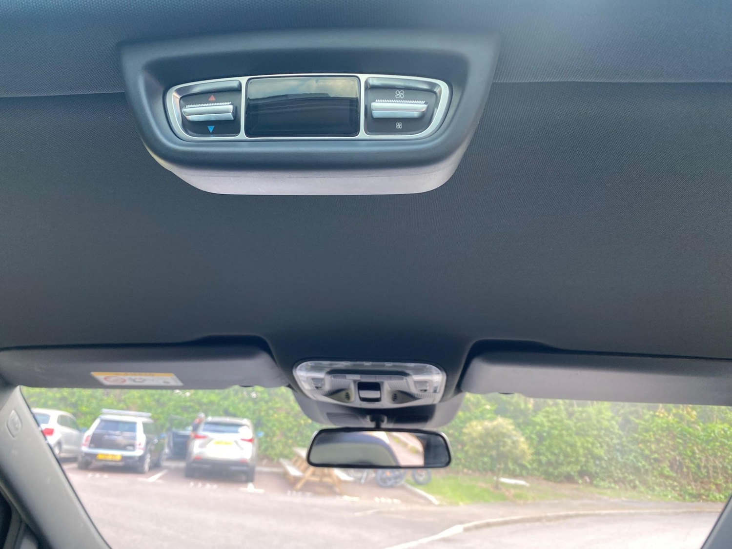 Used Mercedes-Benz V-Class 2023 for sale - 78020492: Photo 63