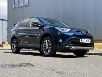 Used Toyota RAV4 2017 for sale - 79324432: Photo