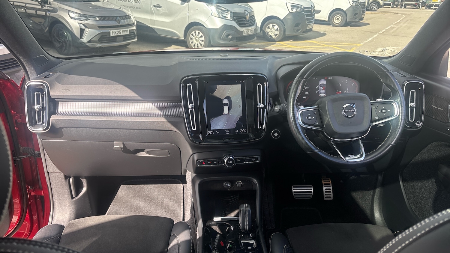 Used Volvo XC40 2018 for sale - 76115693: Photo 10