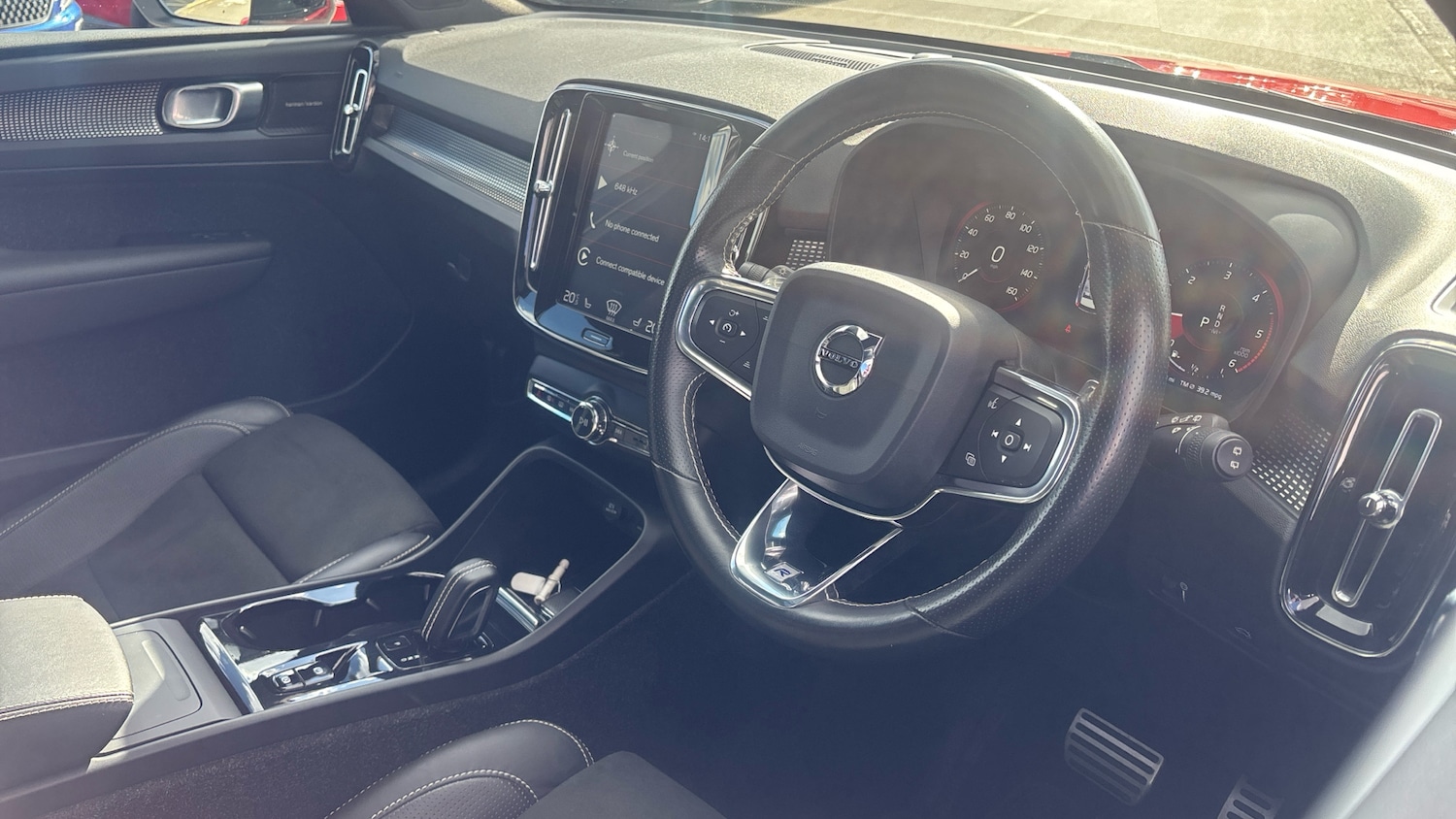Used Volvo XC40 2018 for sale - 76115693: Photo 11