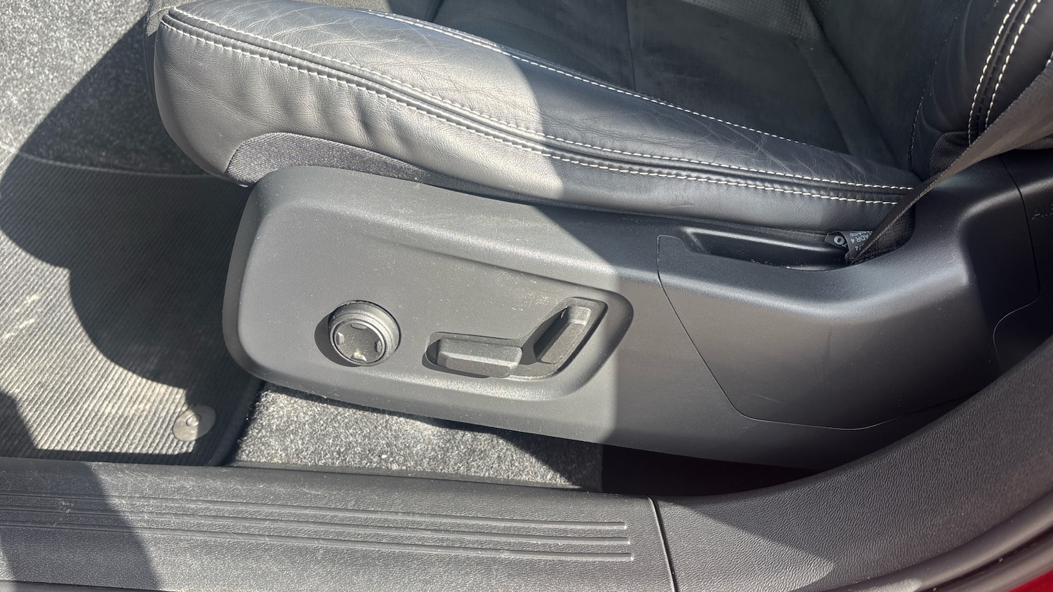 Used Volvo XC40 2018 for sale - 76115693: Photo 33