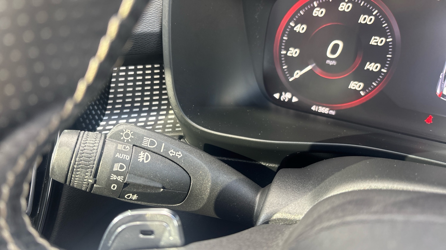 Used Volvo XC40 2018 for sale - 76115693: Photo 38