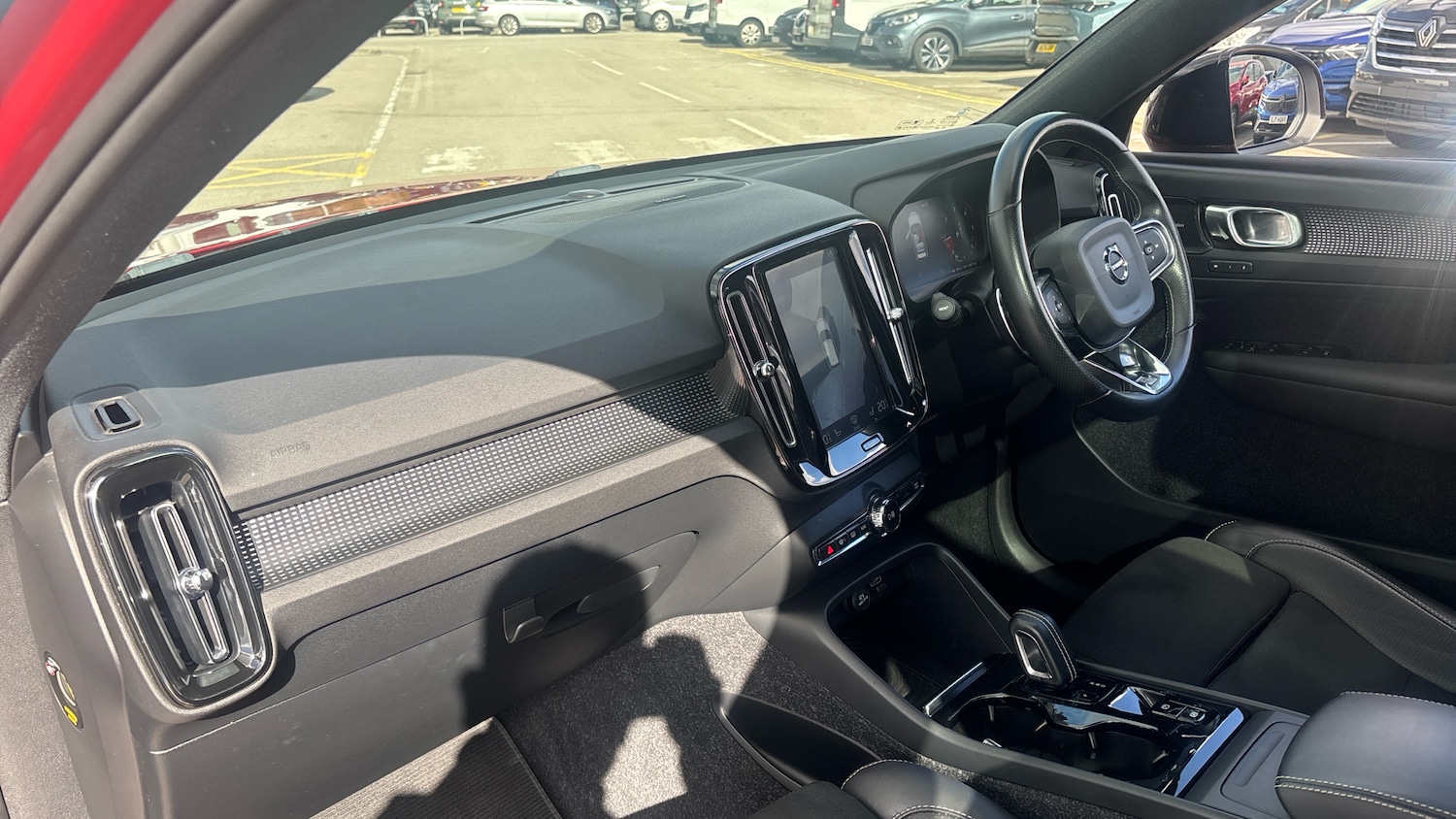 Used Volvo XC40 2018 for sale - 76115693: Photo 9
