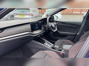 Used Skoda Octavia 2023 for sale - 76979340: Photo