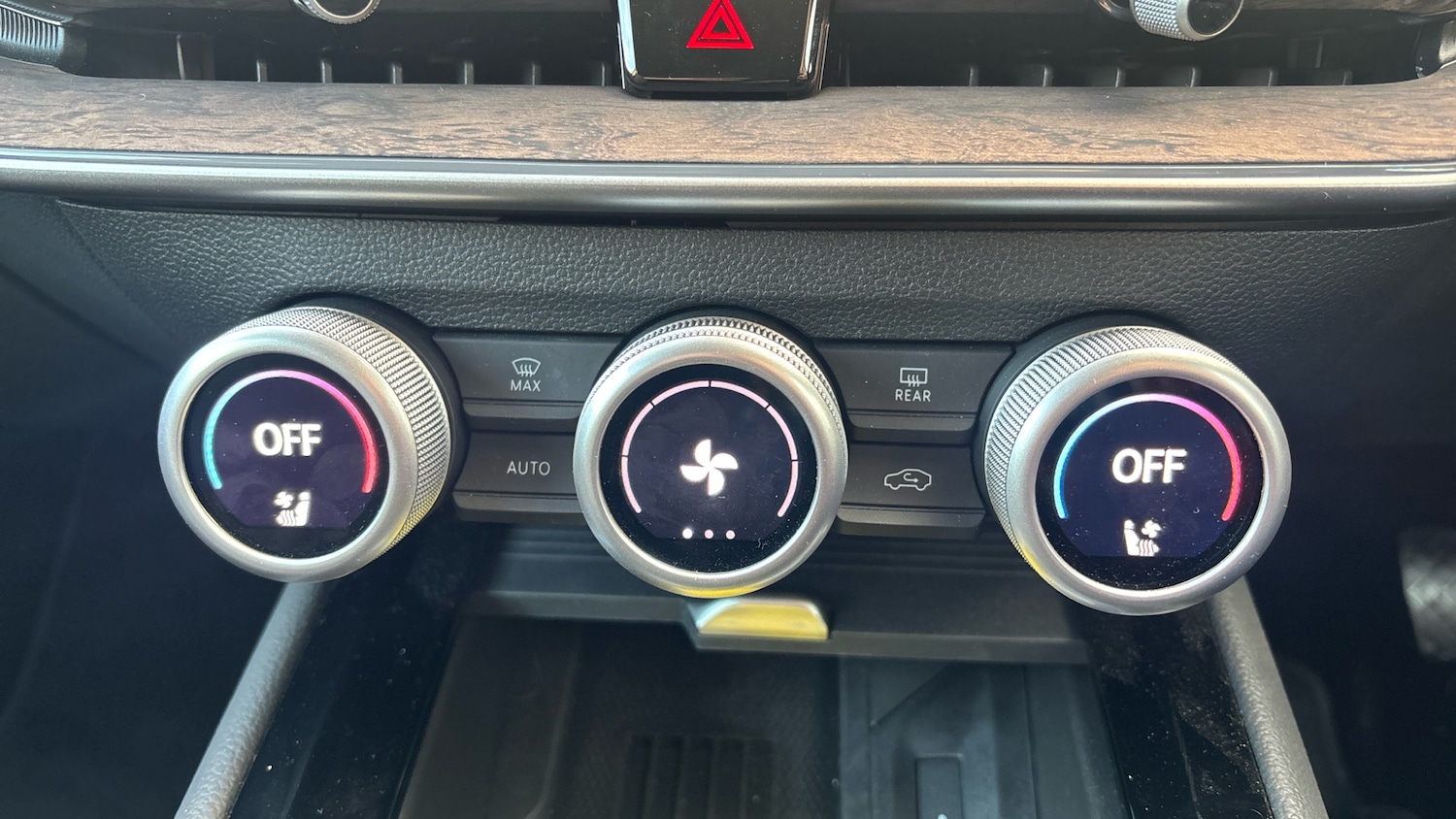 Used Skoda Superb 2025 for sale - 76903865: Photo 13