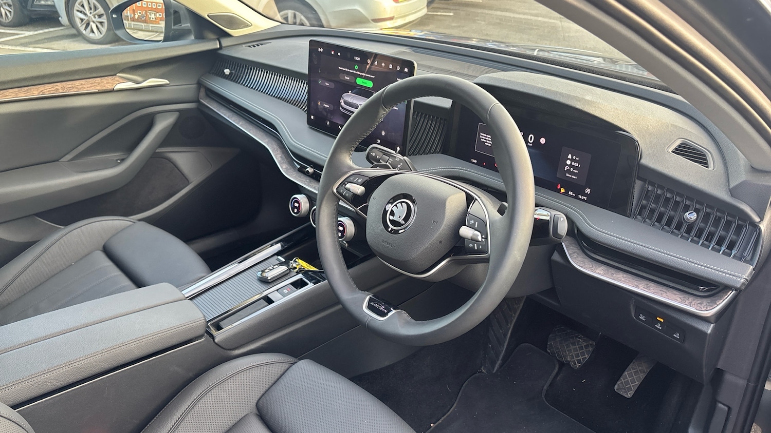 Used Skoda Superb 2025 for sale - 76903865: Photo 6