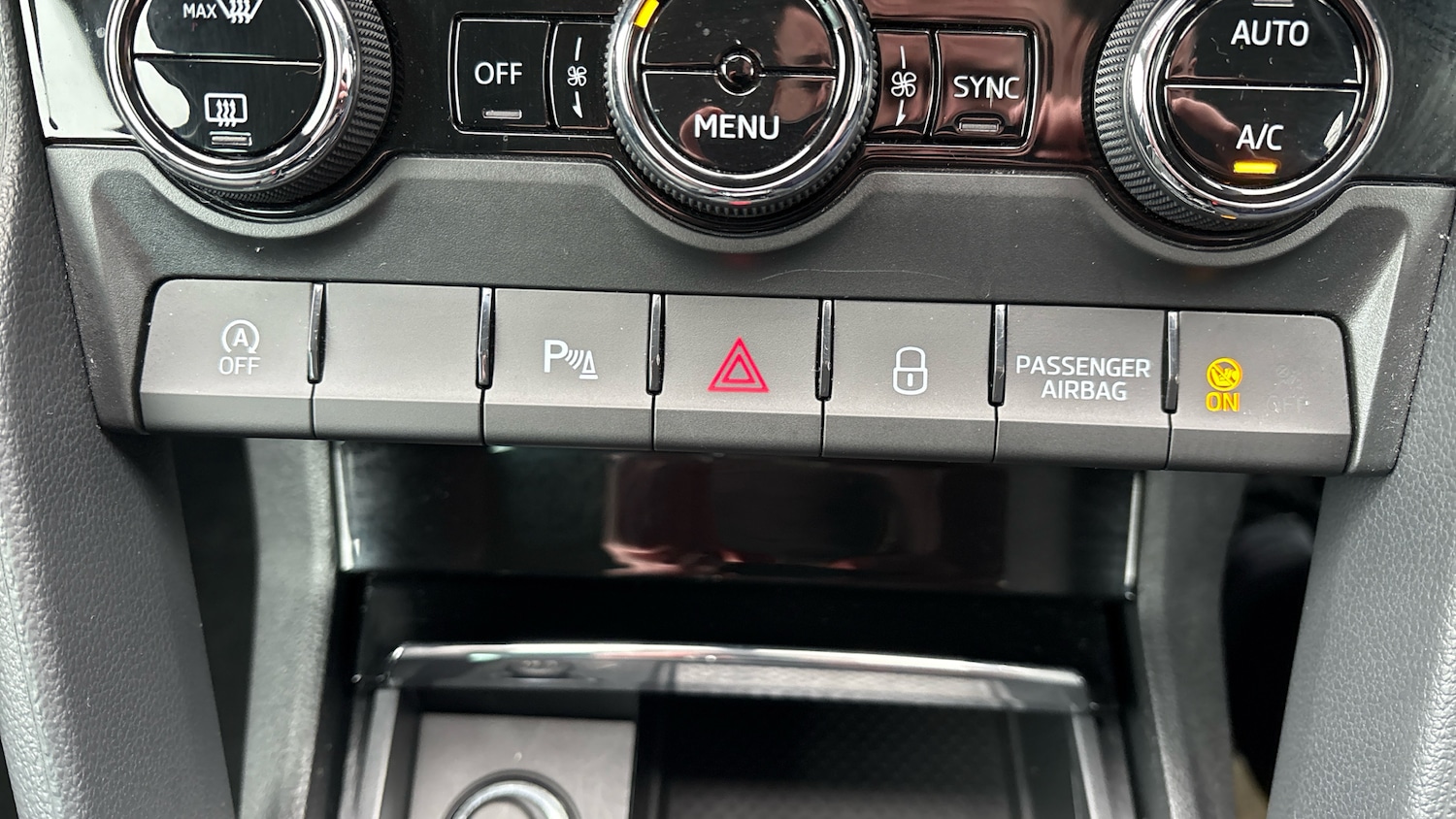 Used Skoda Karoq 2023 for sale - 77367477: Photo 22