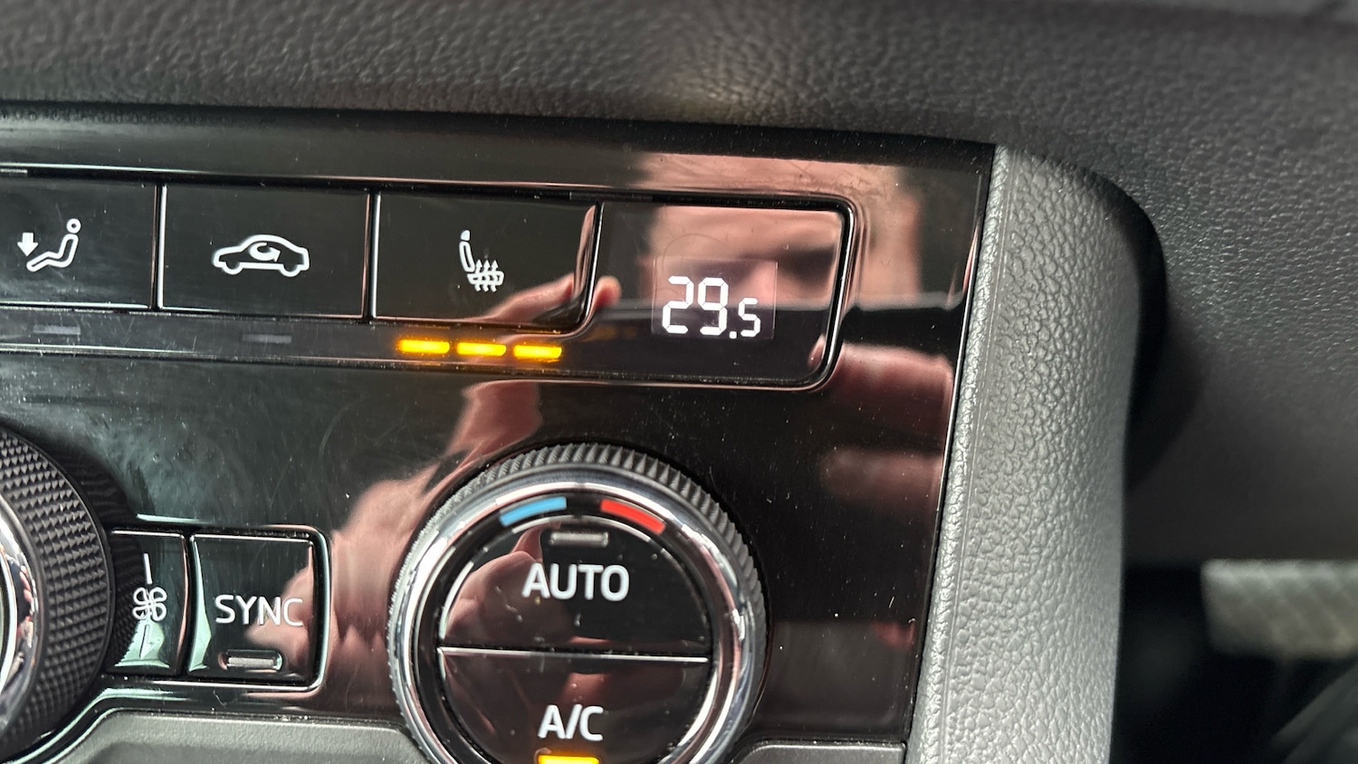 Used Skoda Karoq 2023 for sale - 77367477: Photo 23