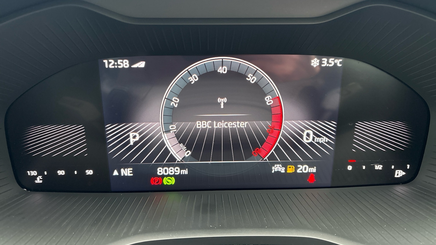 Used Skoda Karoq 2023 for sale - 77367477: Photo 29