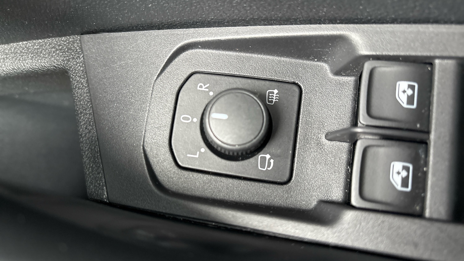 Used Skoda Karoq 2023 for sale - 77367477: Photo 37