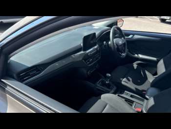 Used Ford Focus 2018 for sale - 74603213: Photo